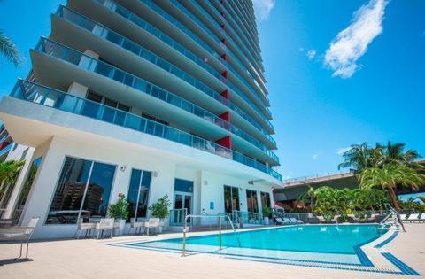 Iconic View - Hotel'S Benefits - Low Rates Hallandale Beach Εξωτερικό φωτογραφία